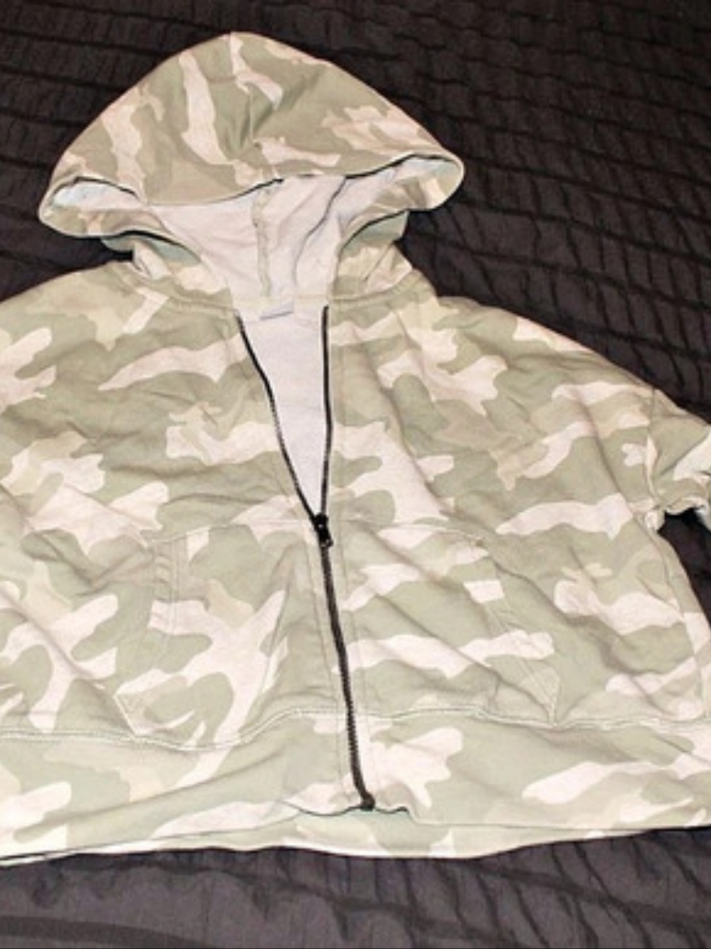 Old Navy Girls Camo Zip Hoodie Size Small Like New